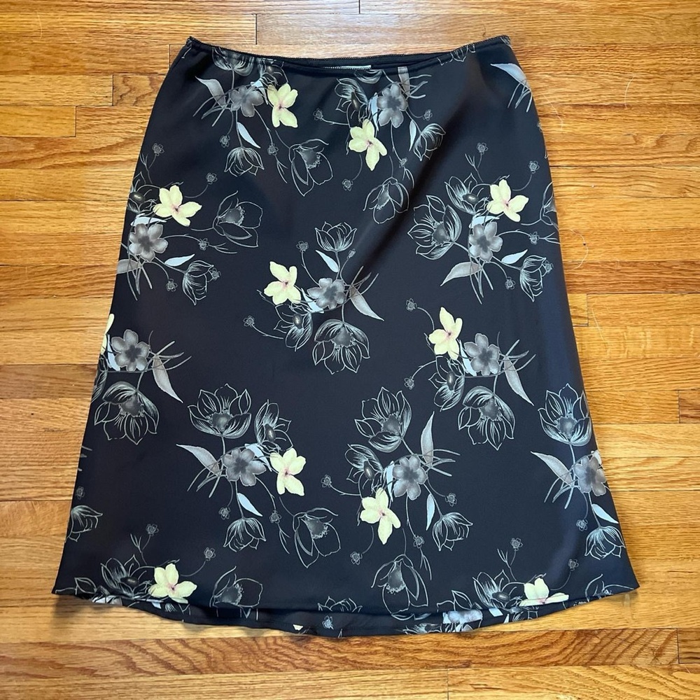 Jones Wear Black A-Line Skirt with Pale Yellow & Brown Floral Print